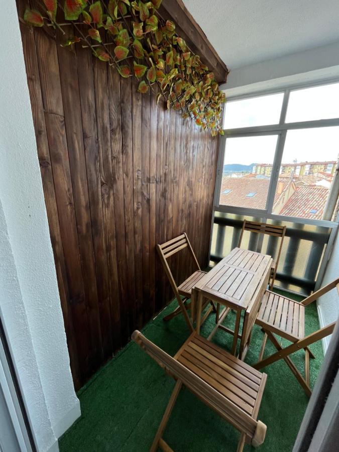 Apartamentos C&E Haro Luaran gambar